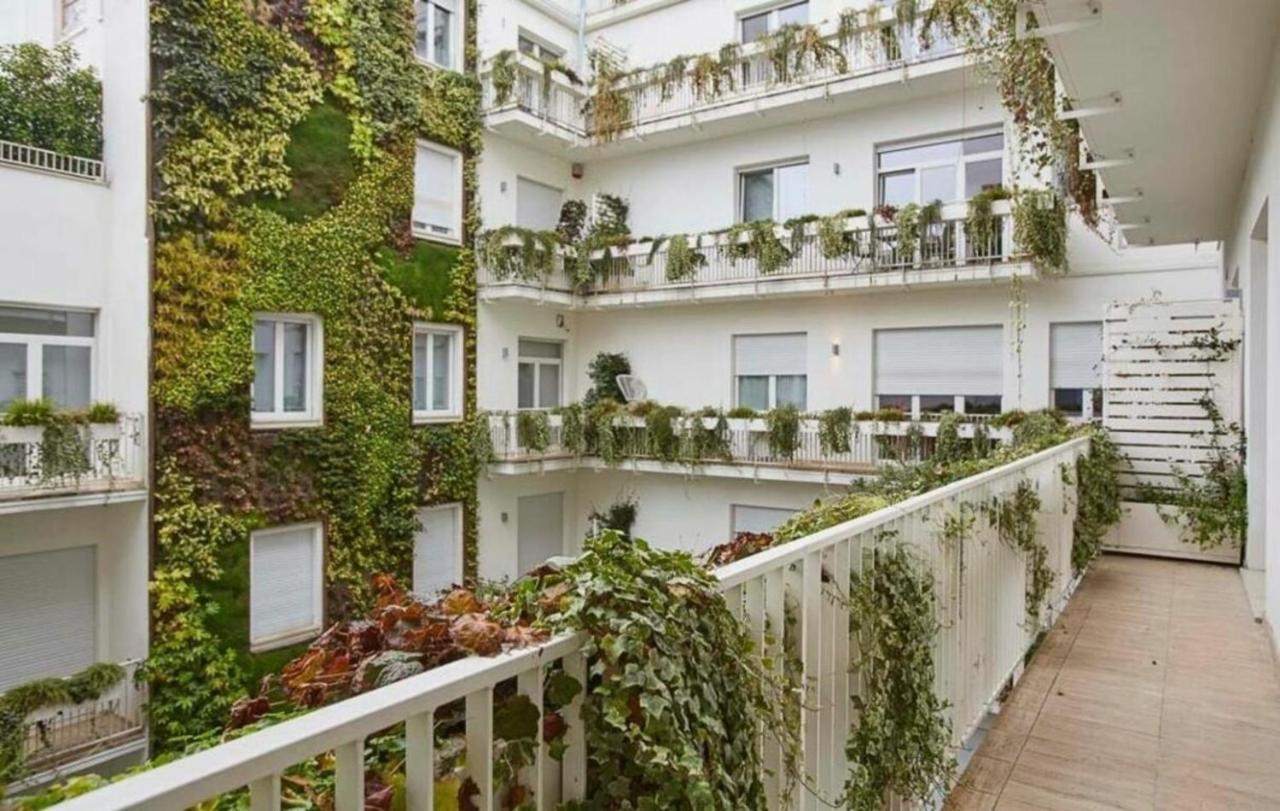 Palazzo Beltrade By Halldis Milão Exterior foto